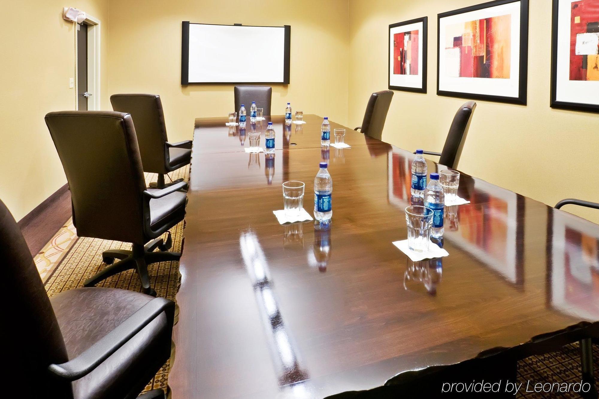 Springhill Suites By Marriott Denton Facilidades foto
